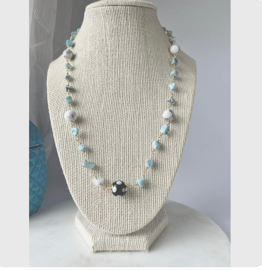 Larimar Howlite Conta di Ojo Beaded Necklace