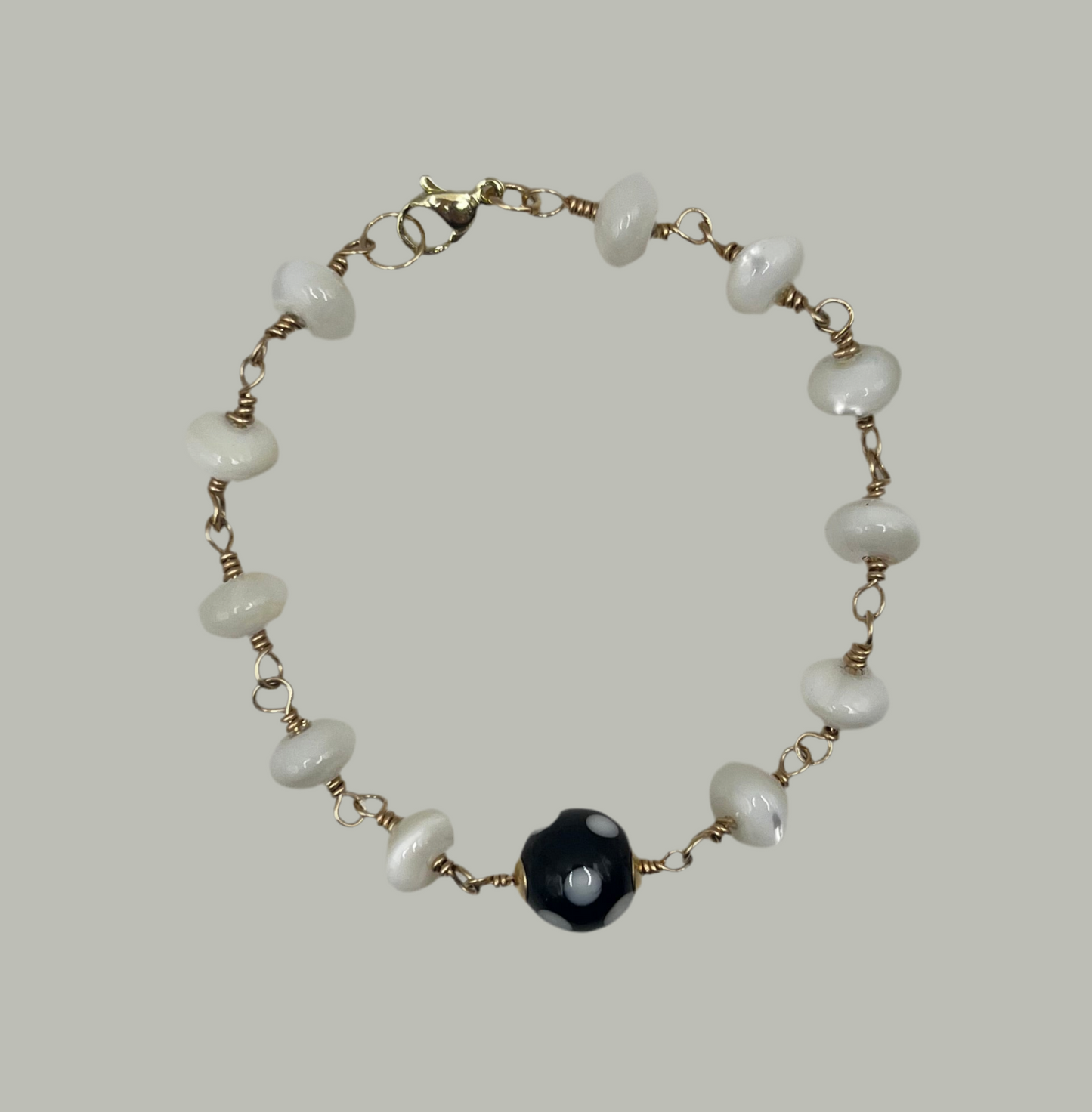 White Pearl Conta di Ojo
