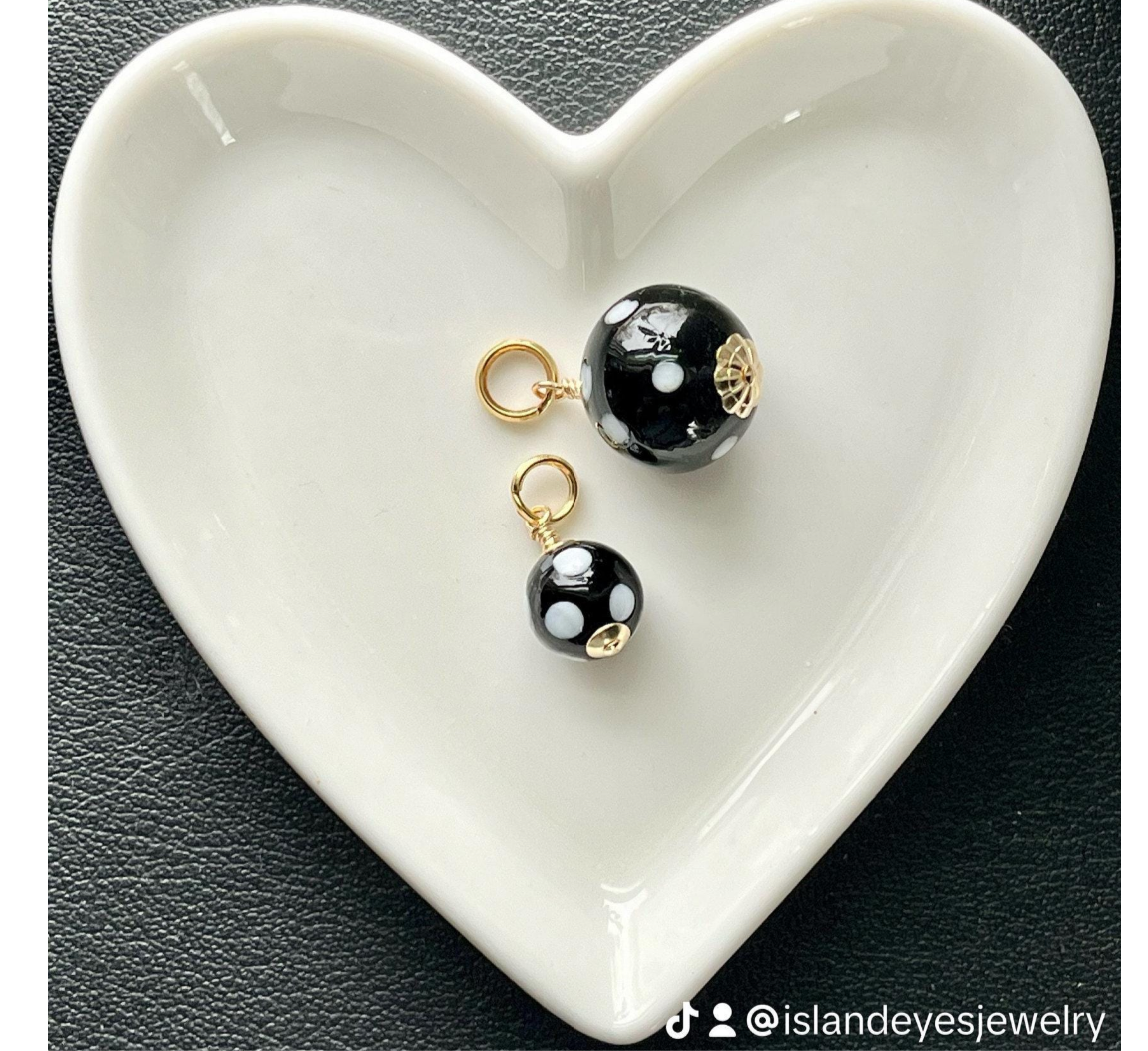 Cape Verdean Conta di Ojo Pendant