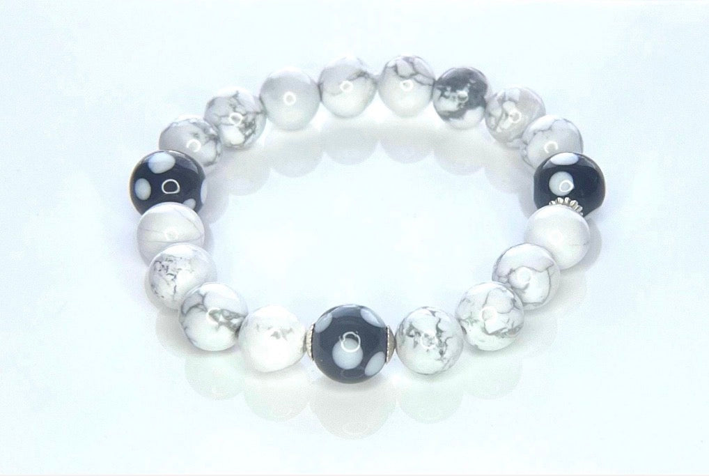 White Howlite Beaded Stretch Bracelet