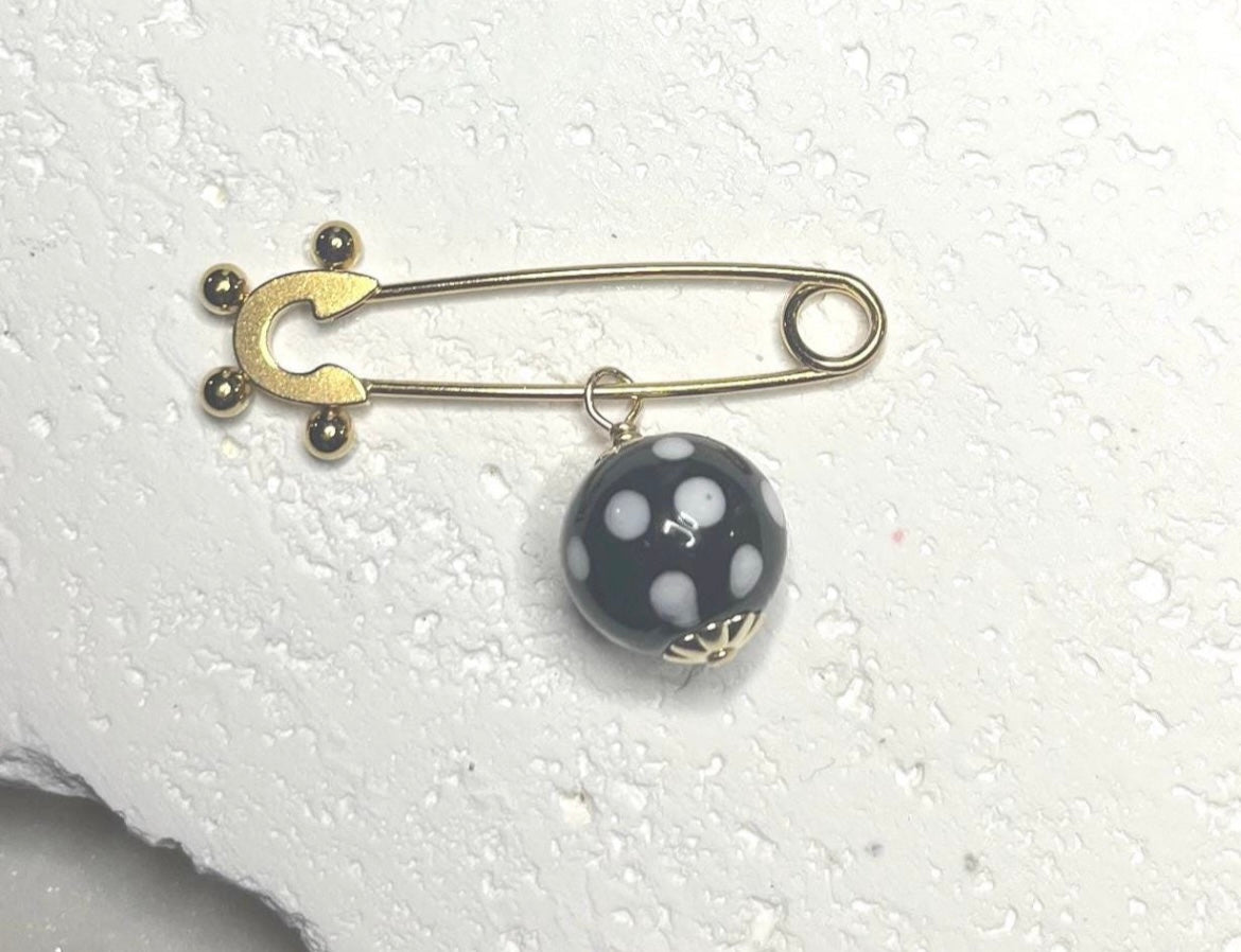 Conta di Ojo  Safety, Scarf or Stroller Pin