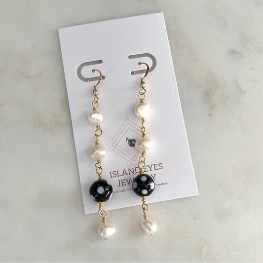 Pearl Conta di Ojo Earrings