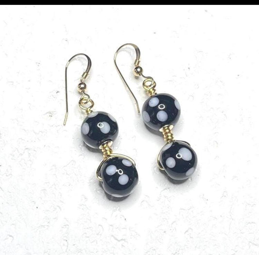 Conta di Ojo Earrings