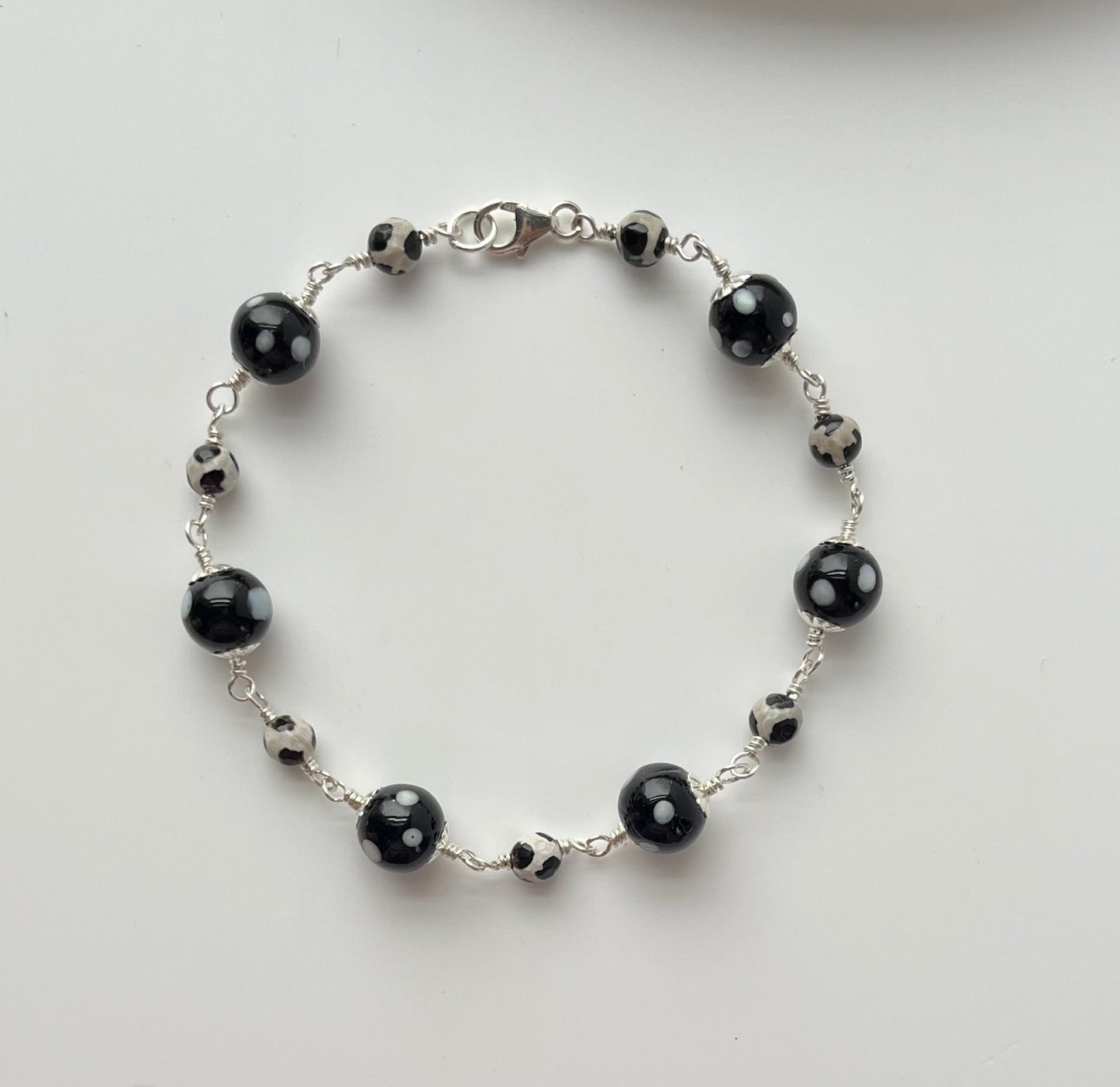 Tibetan Dzi Conta di Ojo Bracelet