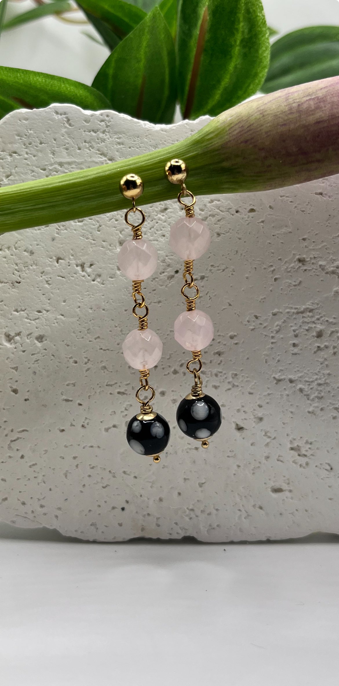 Rose Quartz Conta di Ojo Earrings
