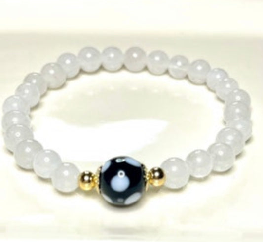 White Jade Conta di Ojo Stretch Bracelets