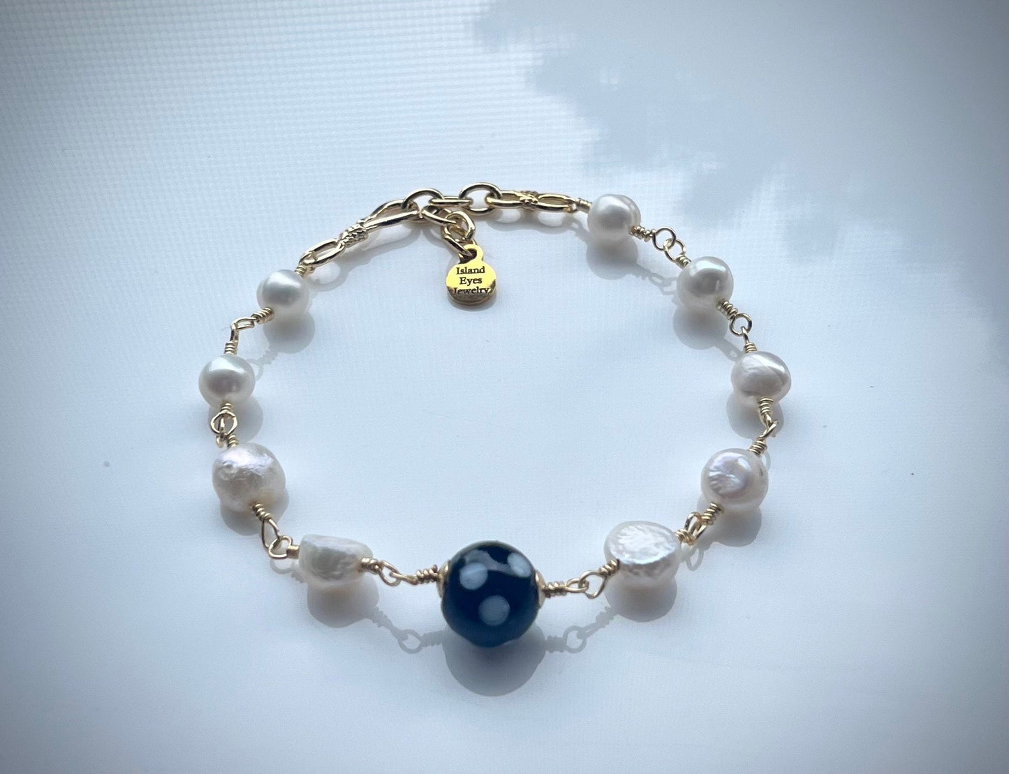 Pearl Conta di Ojo Bracelet